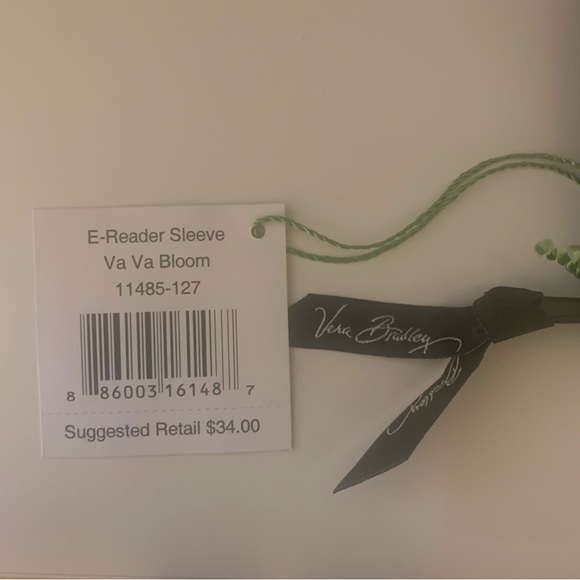 Vera Bradley Reader Sleeve in Pink Floral Va Va Bloom Print NWT - Picture 7 of 7